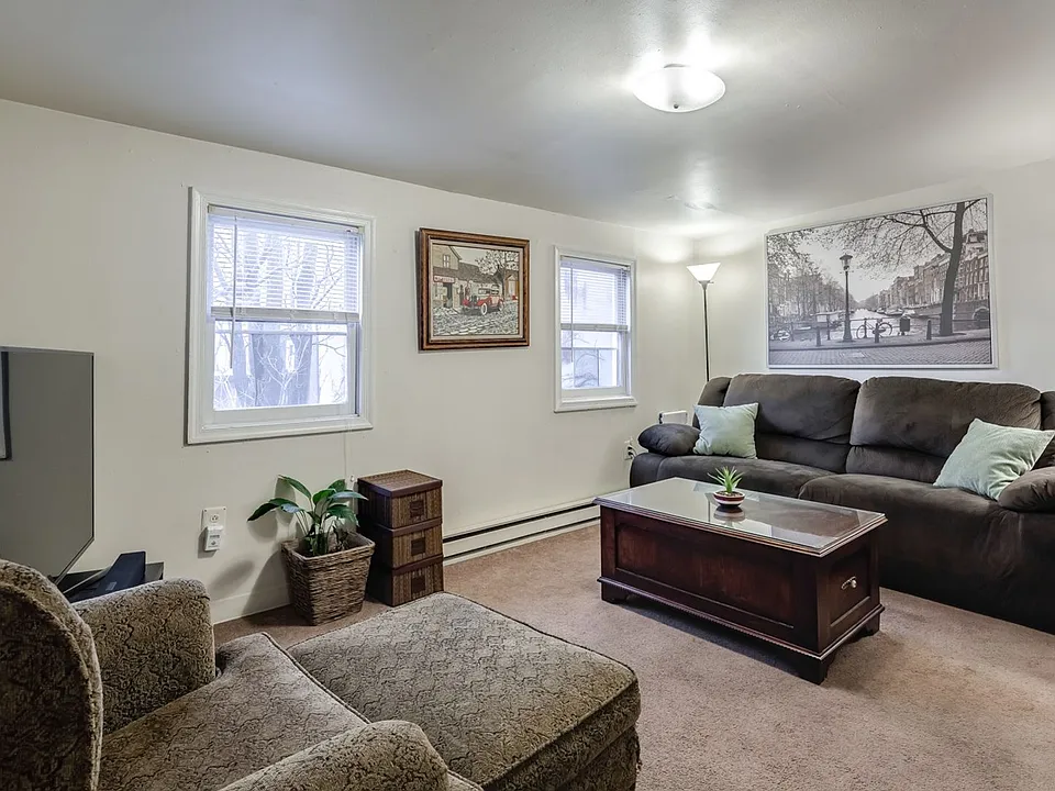 1534 S 4th Street