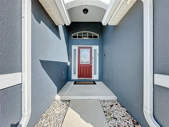 4th image of 2541 Oneida Loop