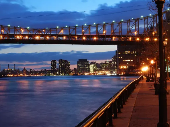 530 East 72nd Street image 20 of 21