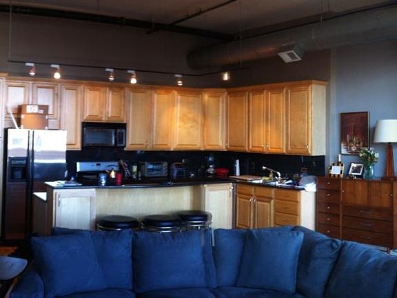 3rd image of 2735 W Armitage Ave #501