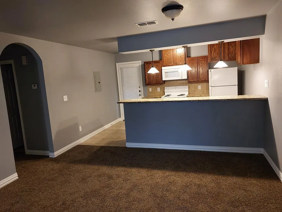 311 E Pine St #15