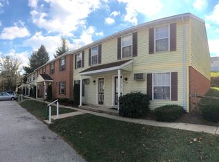 345 N School Pl, Dallastown, PA 17313