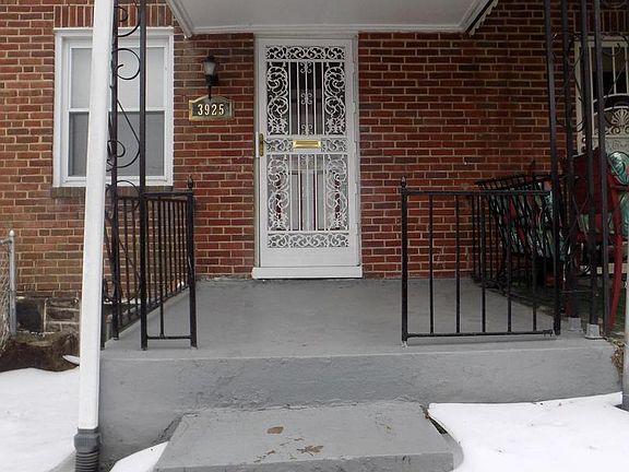 2nd image of 3925 Colborne Rd