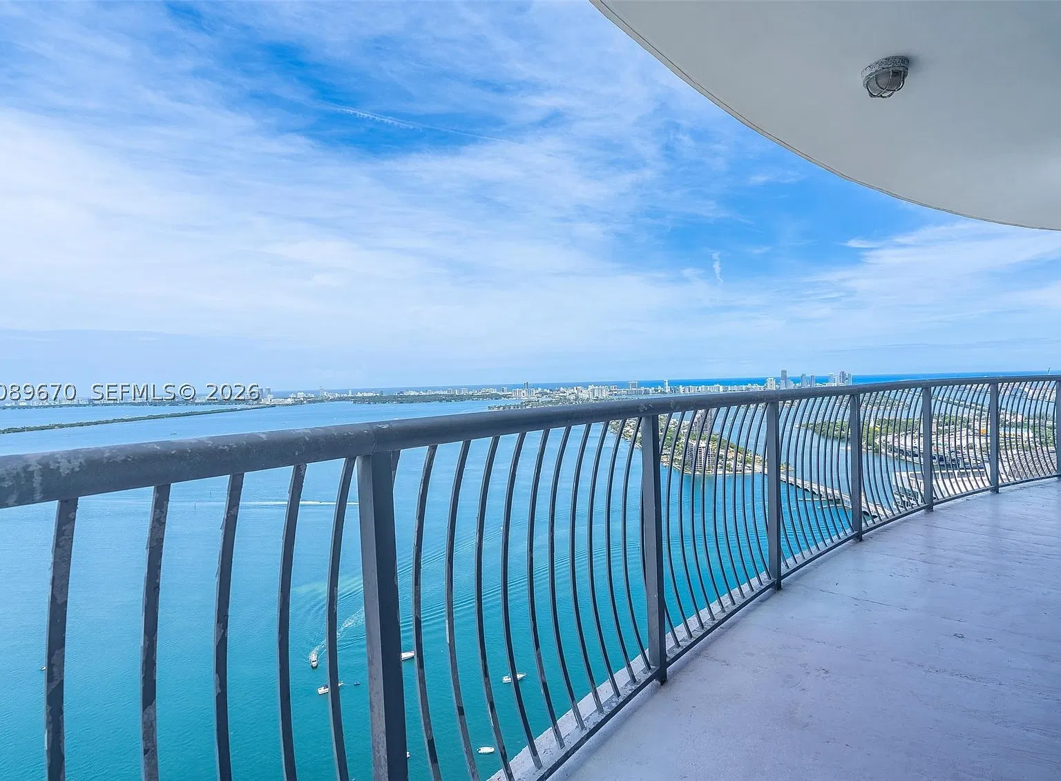 2 bed, 2.0 bath, 1048 sqft, $4,500 — Photo 3