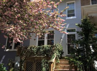 311 10th St NE, Washington, DC 20002