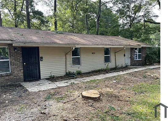 2 bed, 840 sqft, $950 — Photo 2