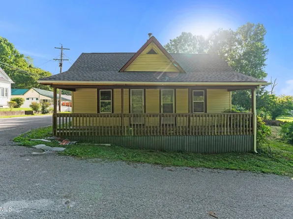 315 Adkins St, Rocky Top, TN 37769