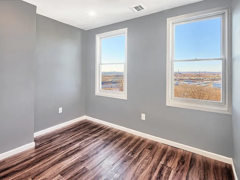 445 Liberty Ave #2 — Photo 4