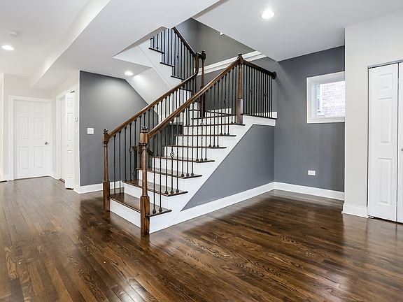 3rd image of 7341 S Kingston Ave