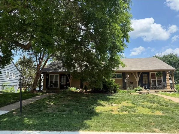 9401 Bluejacket St, Overland Park, KS 66214