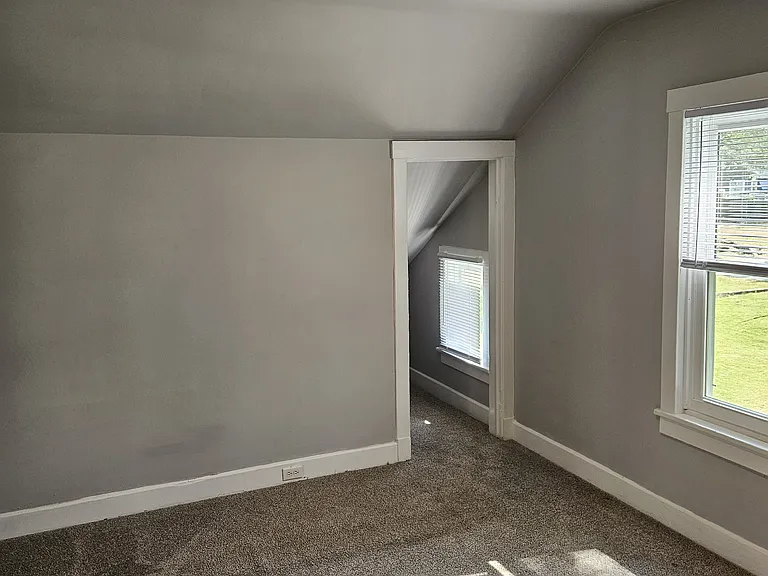 402 S Adams St — Photo 27