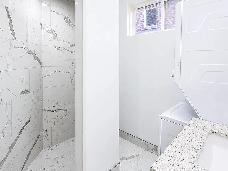 19 Lacroix Ct #BASEMENT — Photo 12