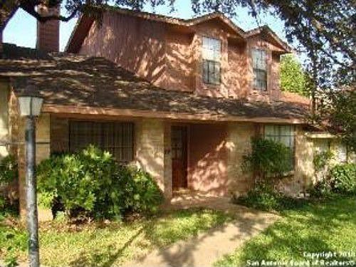 2nd image of 3226 Castledale Dr