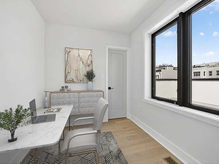 2440 Ontario Rd NW #8 — Photo 13
