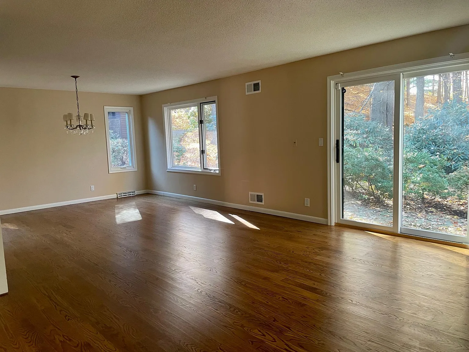 Ironwood Rd, West Hartford — Photo 4