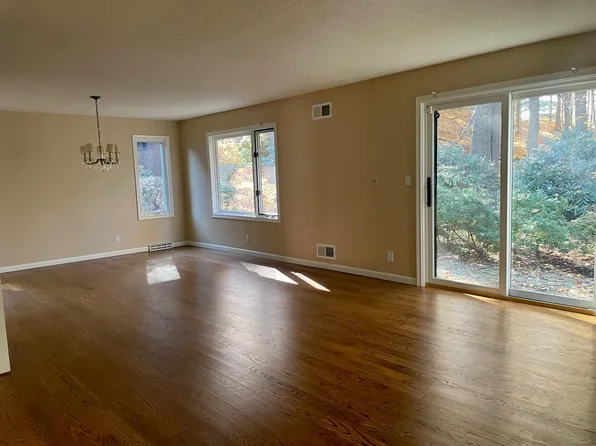 (undisclosed Address), West Hartford, CT 06117