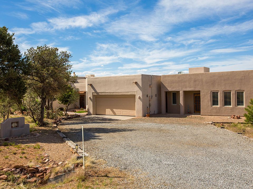 1st image of 26 Kiva Pl
