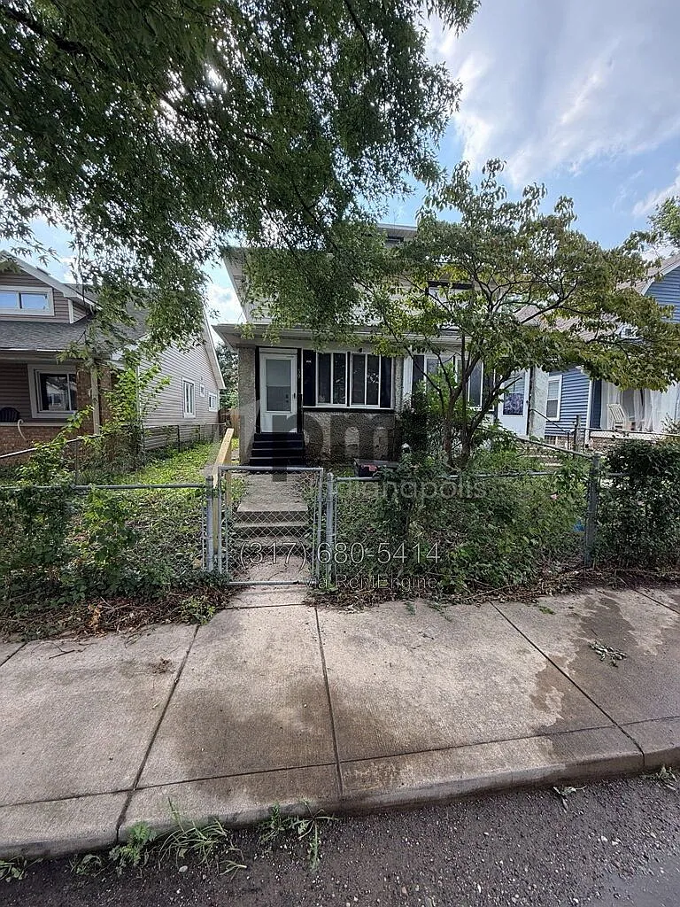 2 bed, 2.0 bath, 570 sqft, $995 — Photo 1
