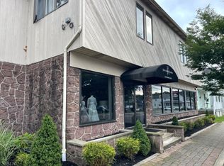 85 W Somerset St, Raritan, NJ 08869