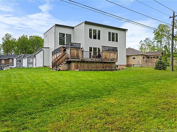 2nd image of 16 Parkplace Ln