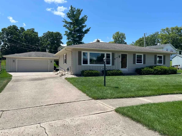 2135 Mole Ave, Janesville, WI 53548