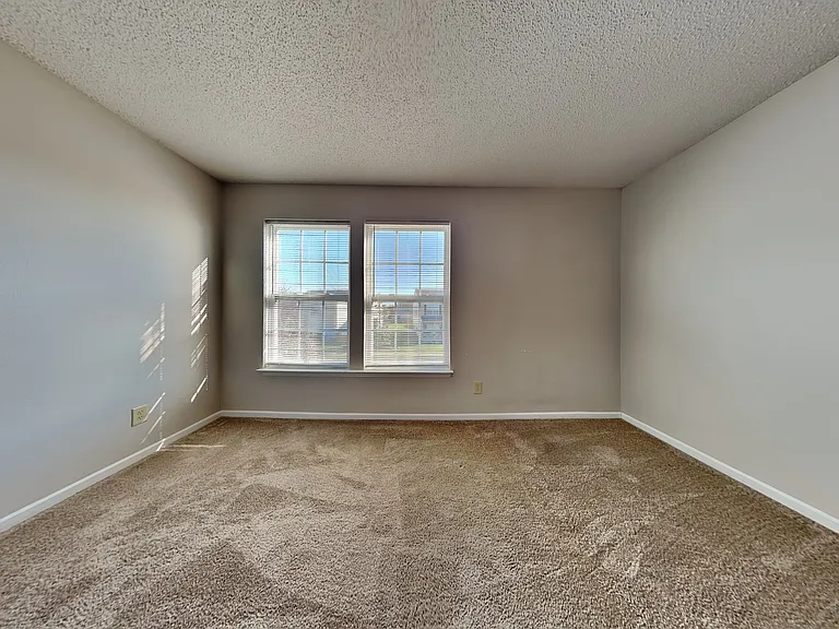 9818 Blue Ridge Way — Photo 14