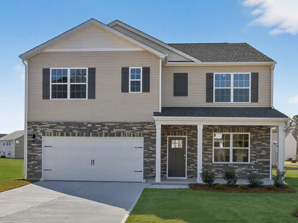 1122 Shoreline Drive, Vass, NC 28394