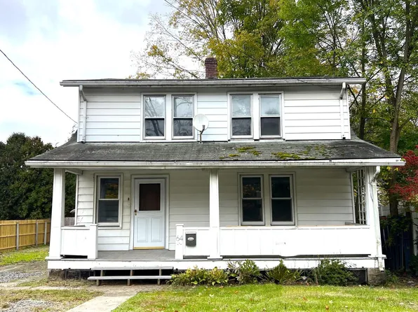 64 Henry St, East Stroudsburg, PA 18301