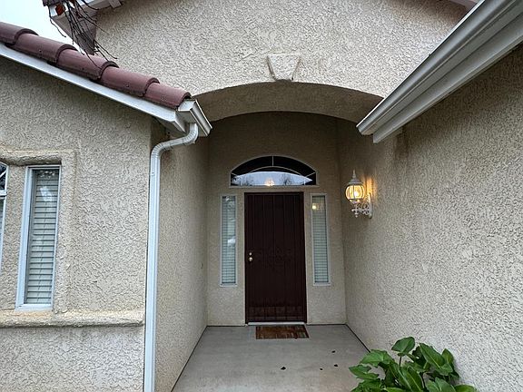 2nd image of 2260 E Niles Ave