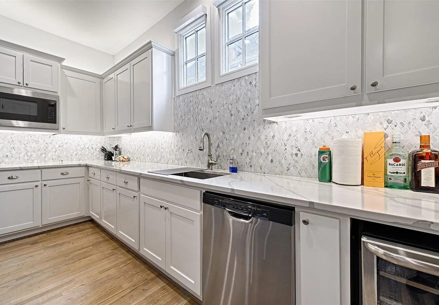 2 bed, 2.5 bath, 1508 sqft, $3,195 — Photo 4