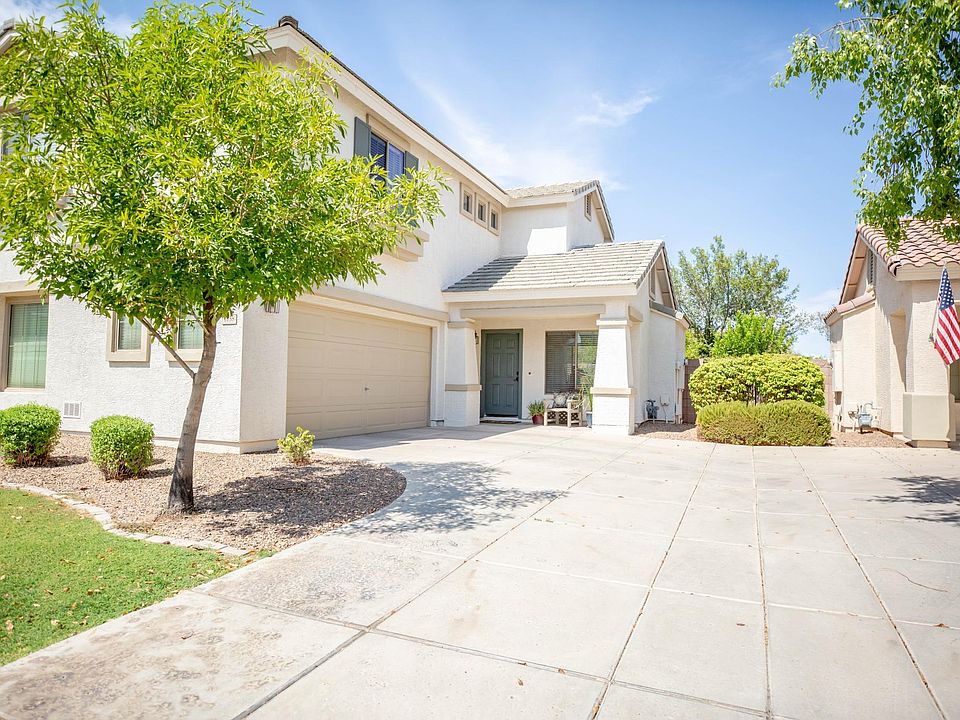1st image of 1058 E Iris Dr
