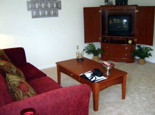 34 Golfview Dr, Manchester, NH 03102