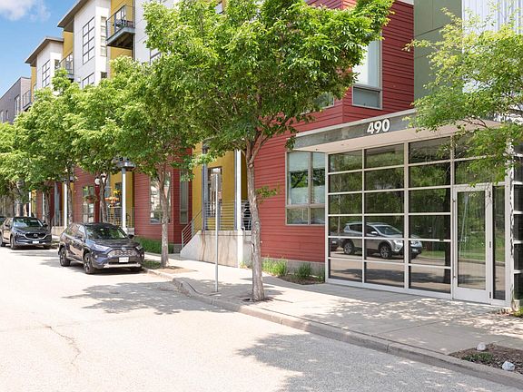 4th image of 490 Temperance St Unit 304