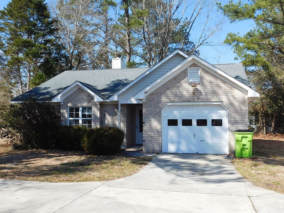 1st image of 213 Esquire Ct