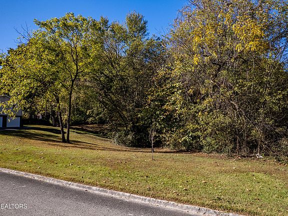 4th image of 11905 Midhurst Dr Lot 9