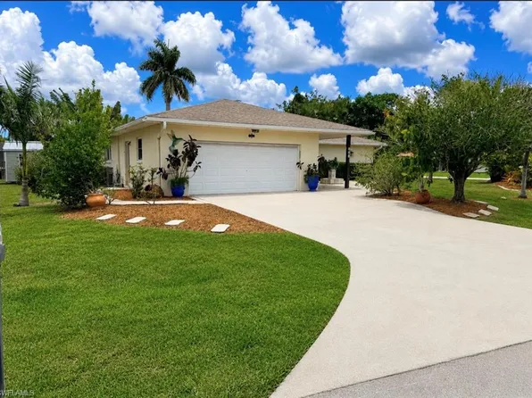 688 W Valley DR, BONITA SPRINGS, FL 34134