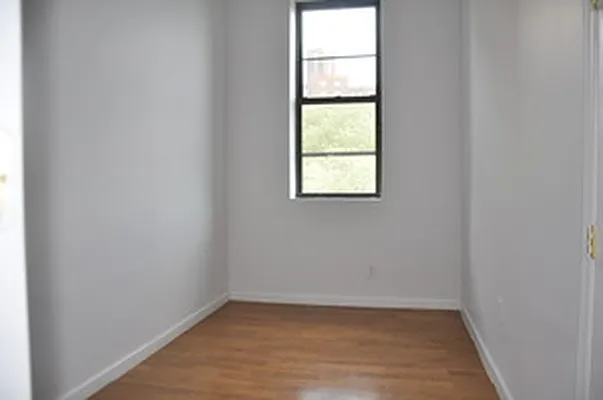 Rented by Lang Realty LLC | media 11