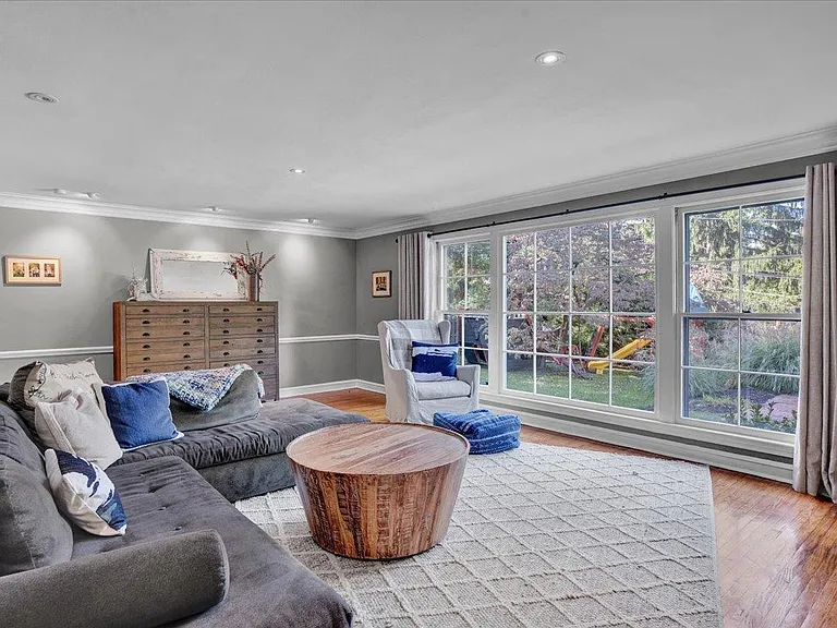 Living Space, expansive overlooking pool.