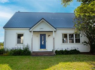 10507 Sisson Hwy N, Eden, NY 14057