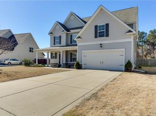 408 Rossendale Dr, Hope Mills, NC 28348