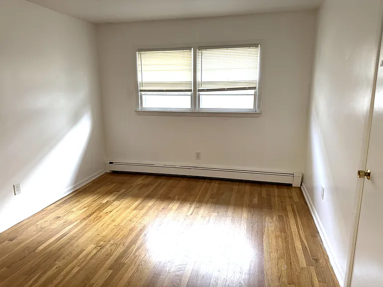24 E Ruby Ave #2 — Photo 4