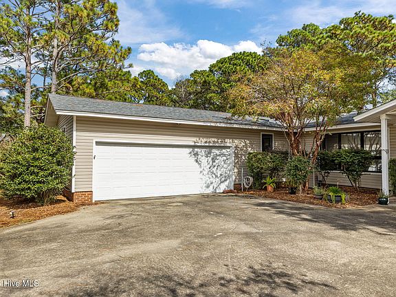 4th image of 228 Star Hill Drive