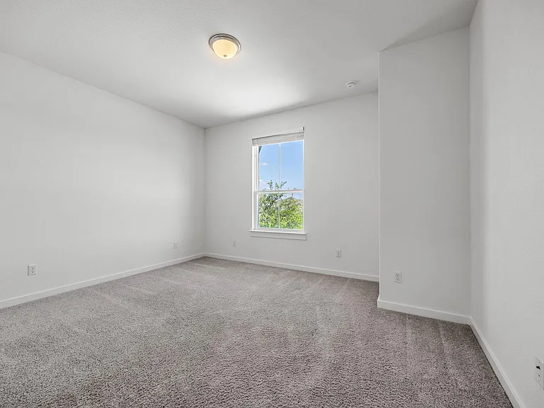 2145 Stampede Dr — Photo 25