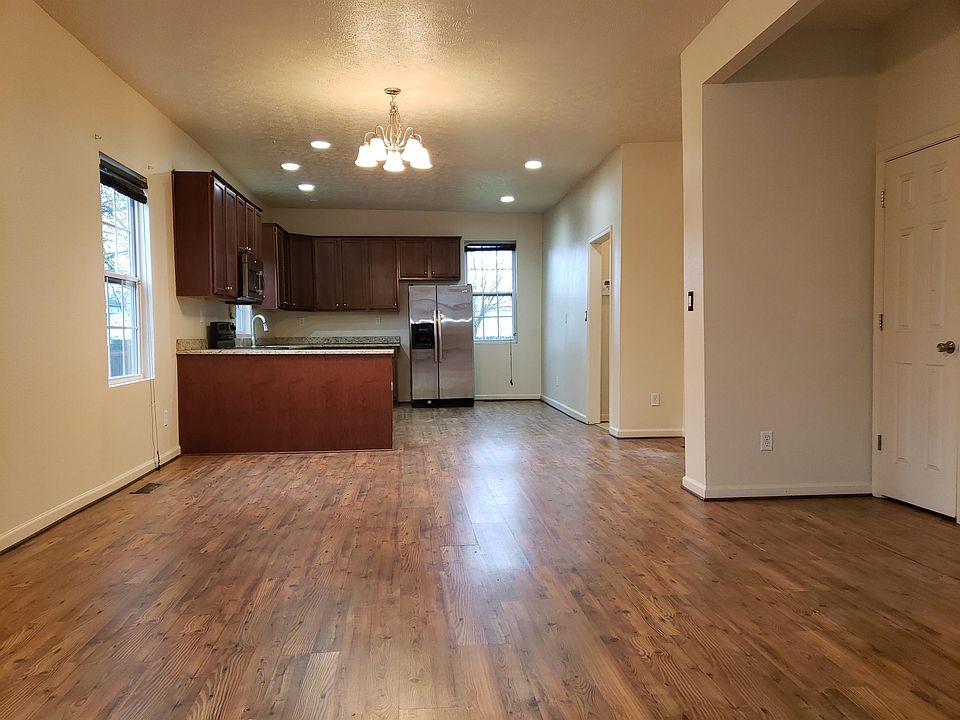 1st image of 2830 Grandy Ave
