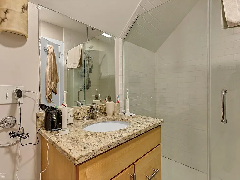 Upper bathroom