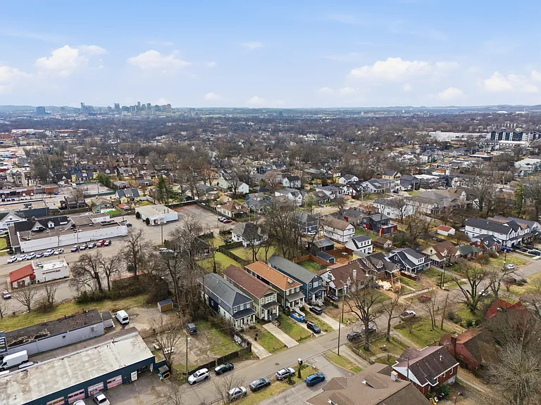 1034 Burchwood Ave — Photo 47
