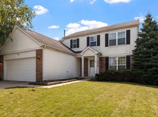 601 Greystone Ln, Bolingbrook, IL