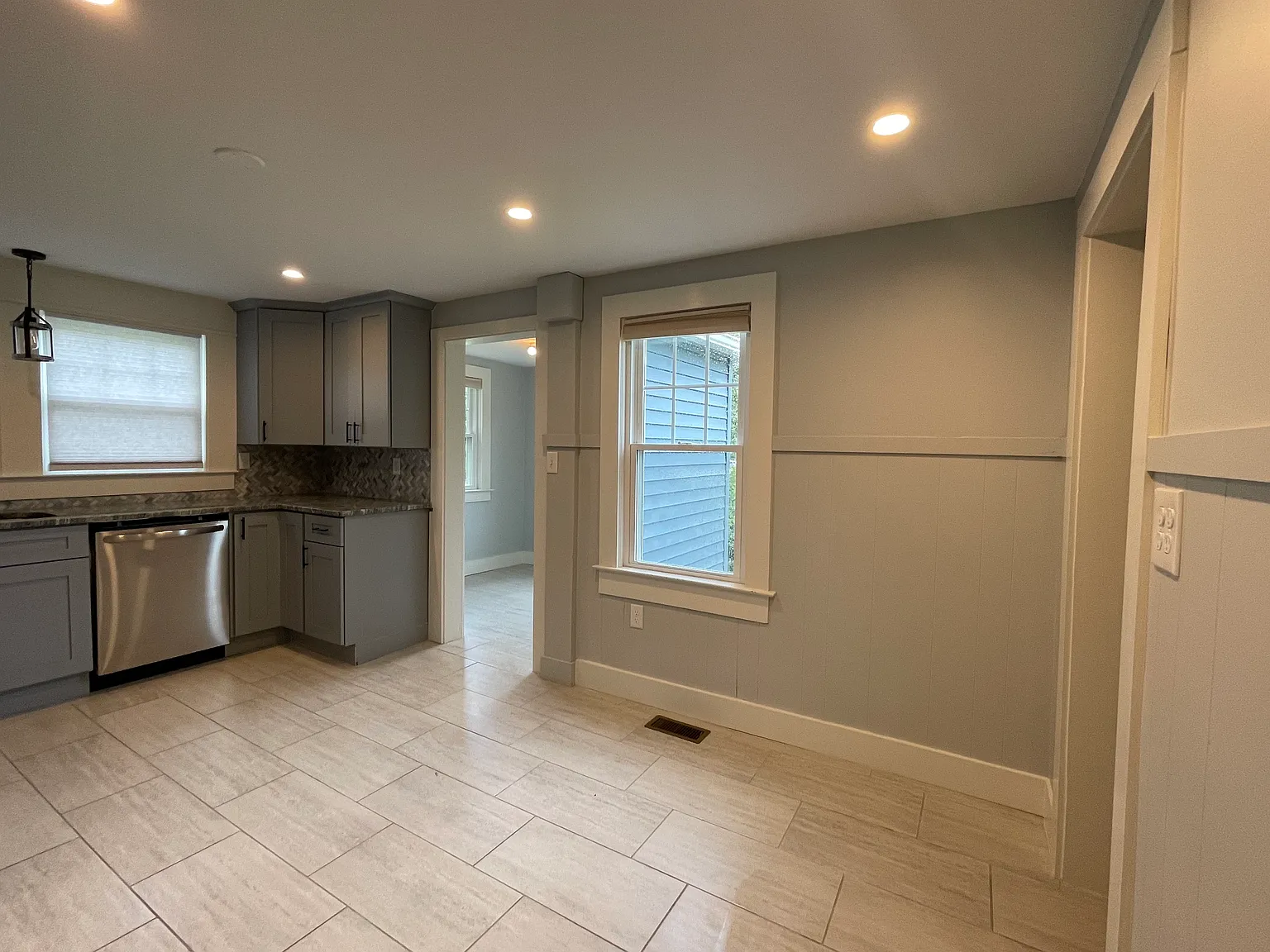 3 bed, 2.5 bath, 1204 sqft, $2,900 — Photo 3
