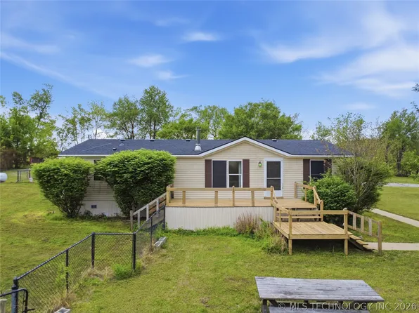 9101 S 4180th Rd, Claremore, OK 74017