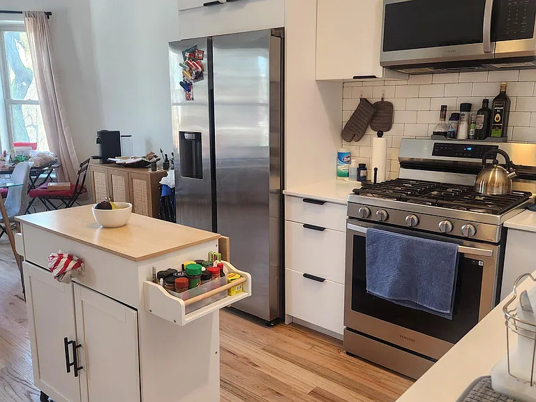 2233 W Cullerton St #2 — Photo 4